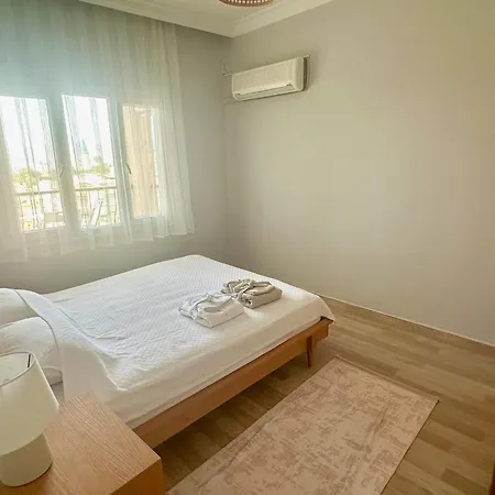 Tarihi Asansoer Sokaginda Apartamento *