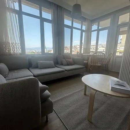 Tarihi Asansoer Sokaginda * Izmir